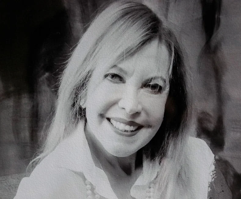 Nancy Izzo, fundadora do Colégio Pentágono