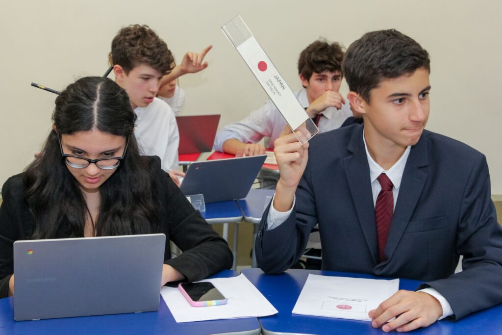 Estudantes em simulação da ONU
