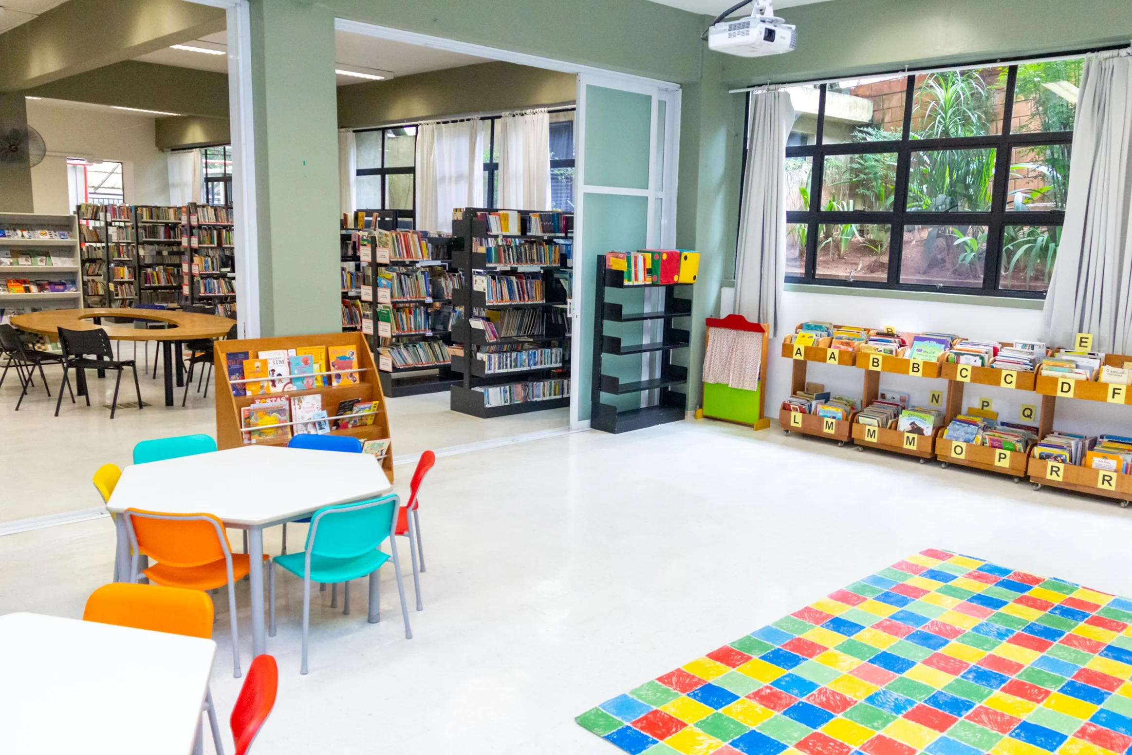 Bibliotecas diversas