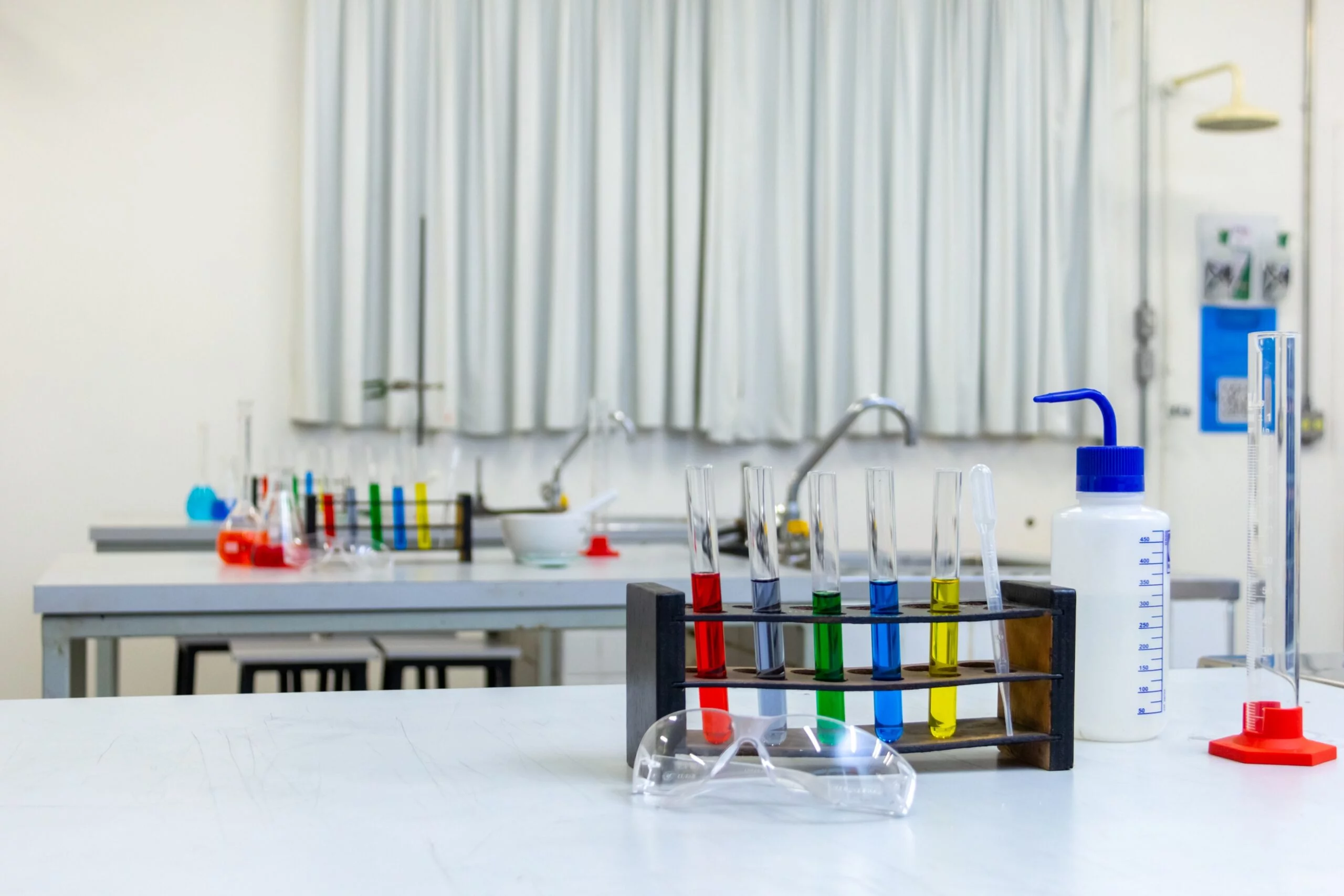 Laboratórios de Ciências - Anos Finais