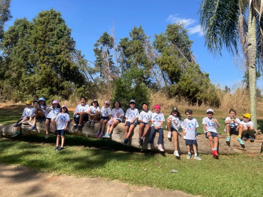 Para potencializar a consciência ecológica, os alunos do 2º ano do Colégio Pentágono visitaram a Fazenda Ituaú.