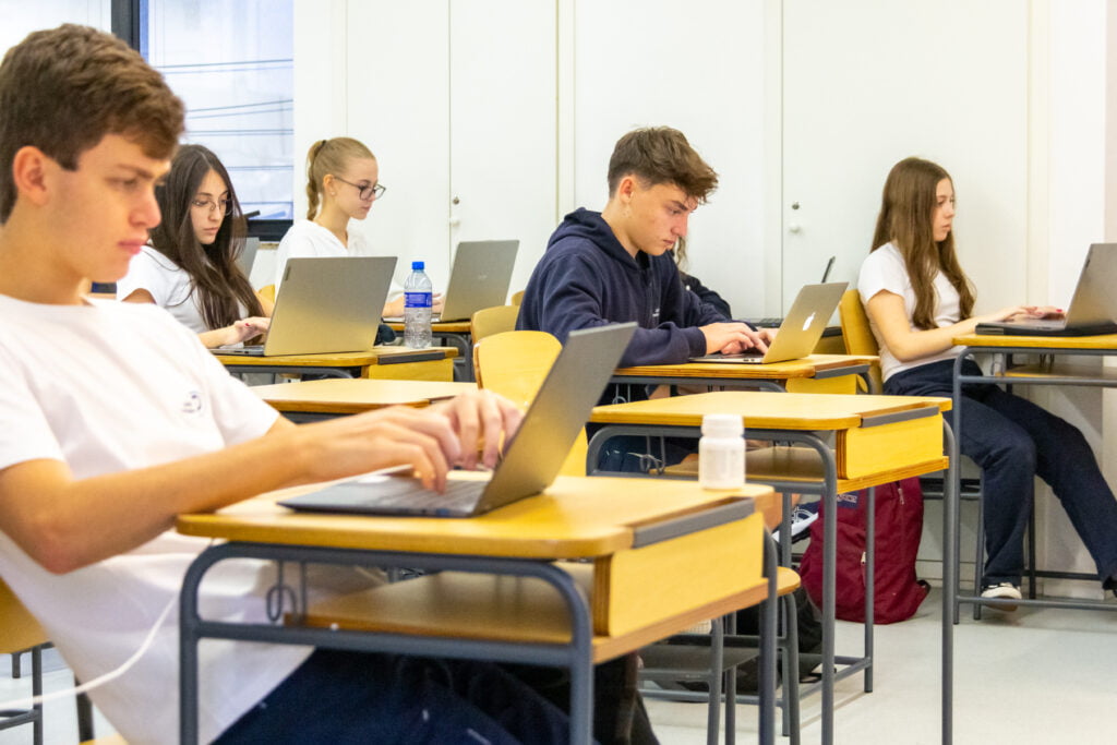 Colégio Pentágono realiza concurso de redação para impulsionar criatividade dos alunos