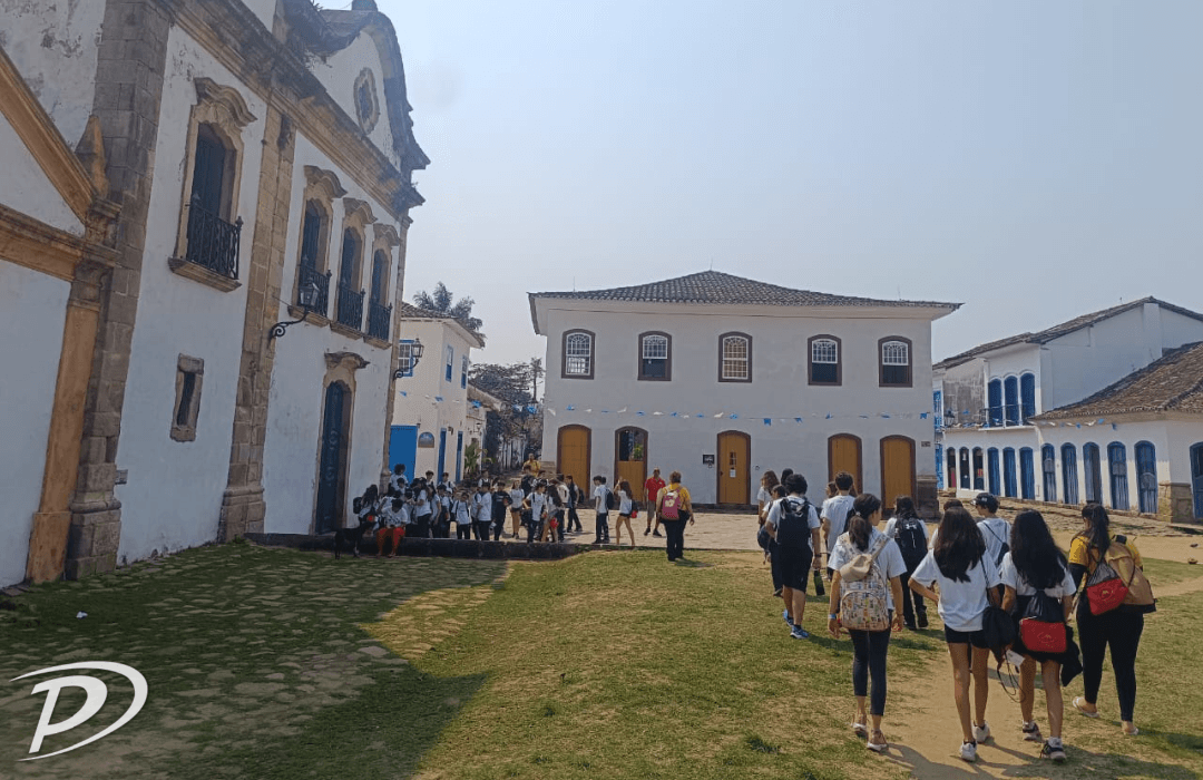 Alunos do Colégio Pentágono em Saída Pedagógica para Paraty